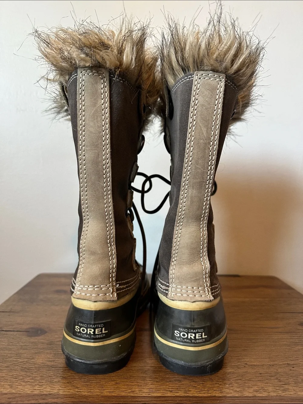 Sorel NL 1540-051 Women's 6 Faux Fur Lace Up Boots